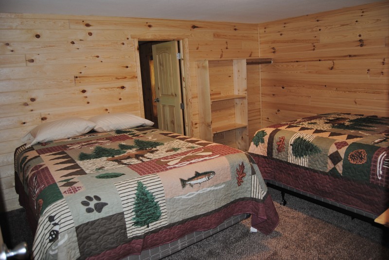 Norway Cove bedroom with two beds